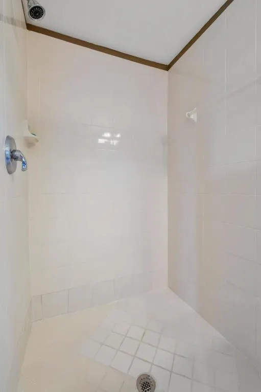 6143 Seminole Gardens Circle