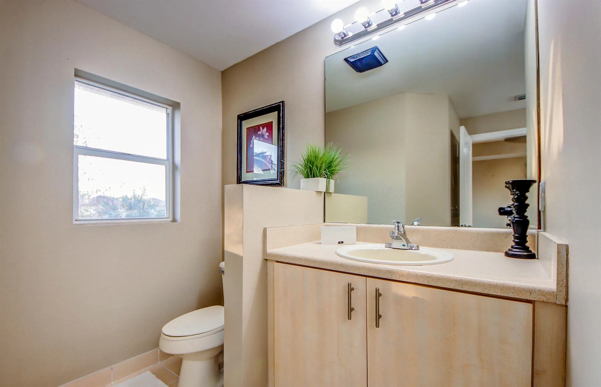 6143 Seminole Gardens Circle
