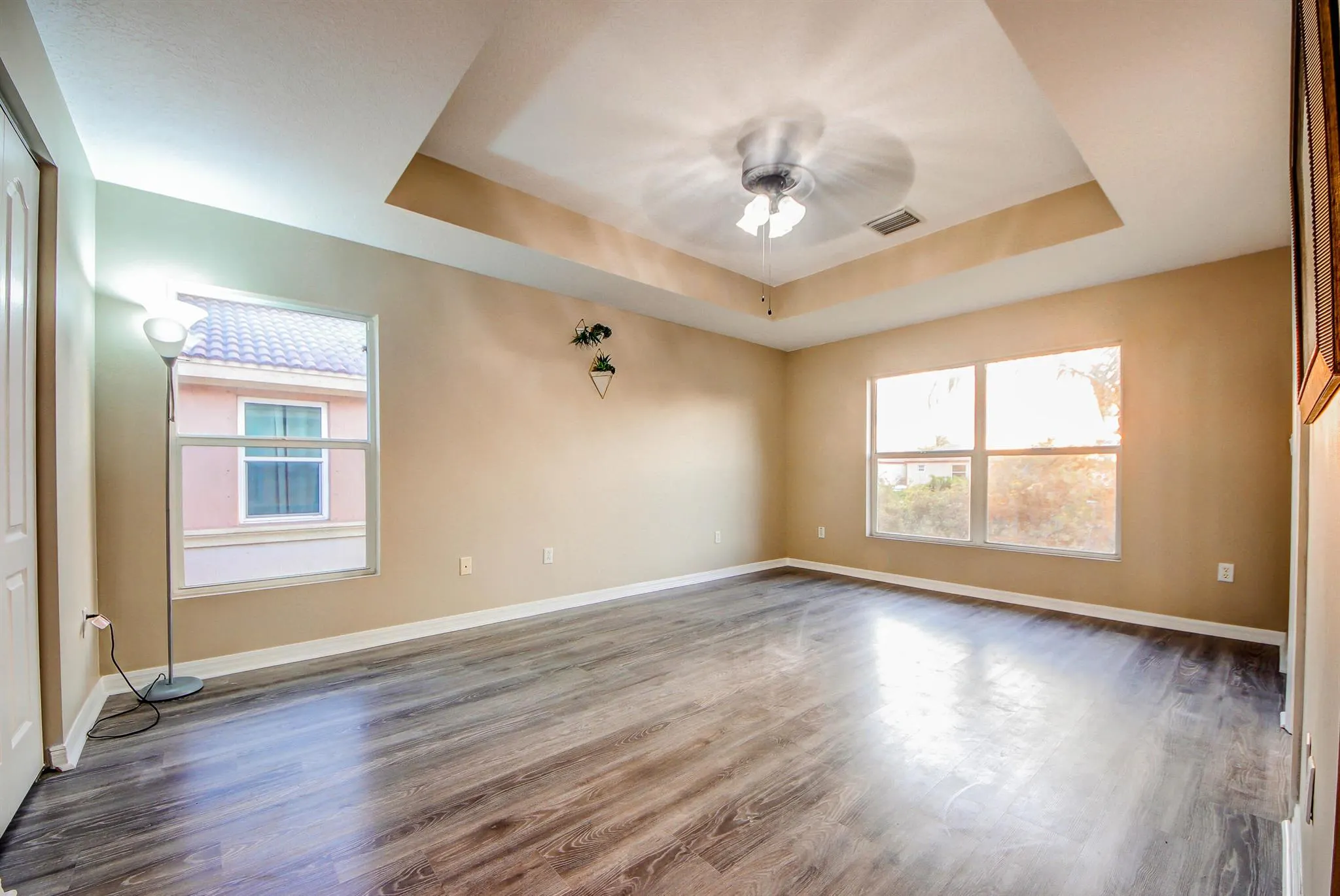 6143 Seminole Gardens Circle