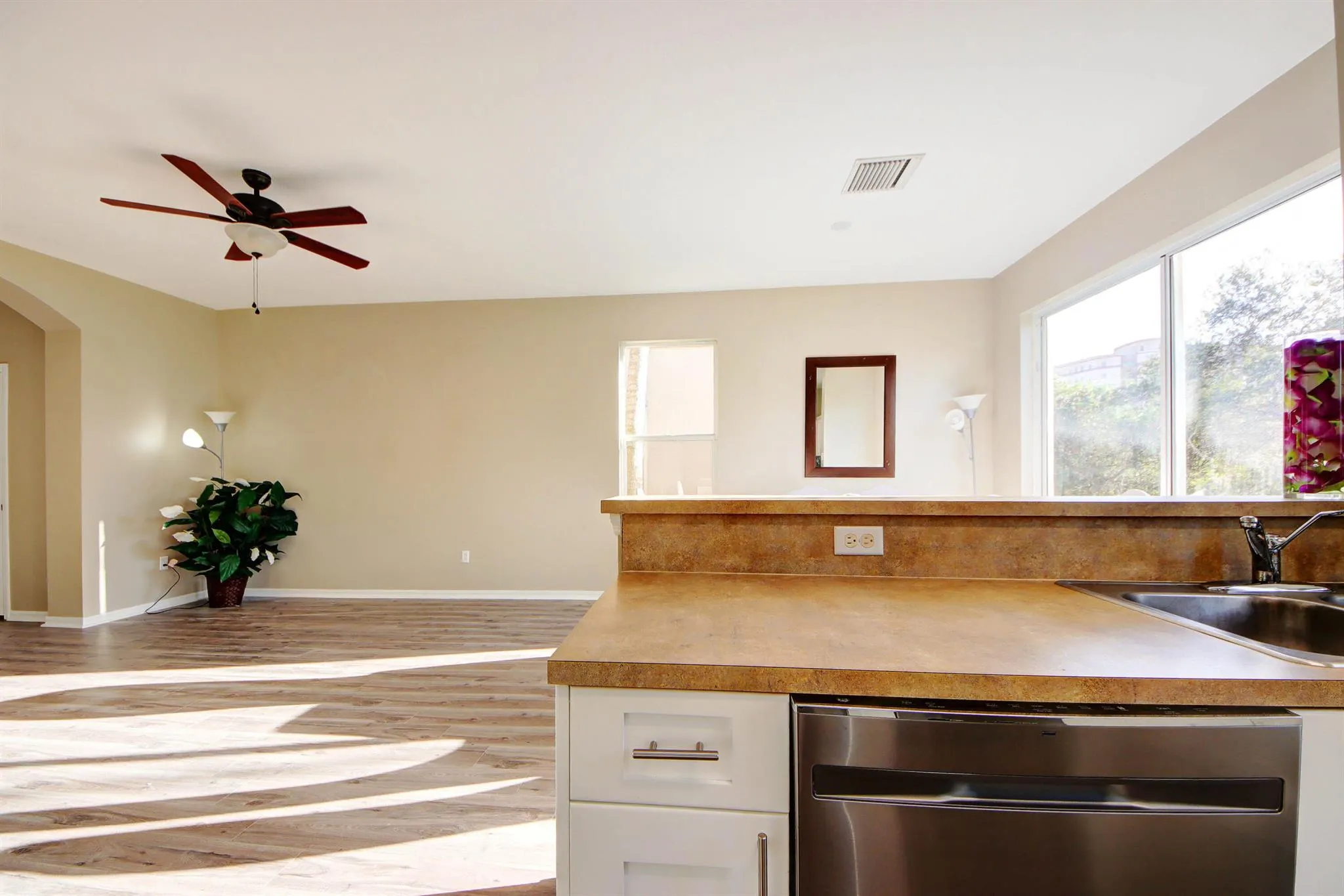 6143 Seminole Gardens Circle