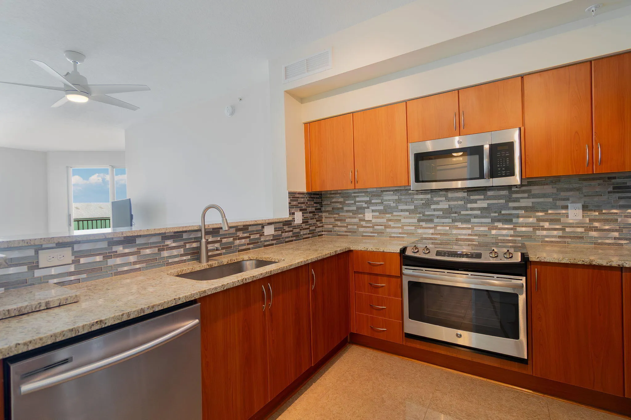 806 E Windward Way, #405
