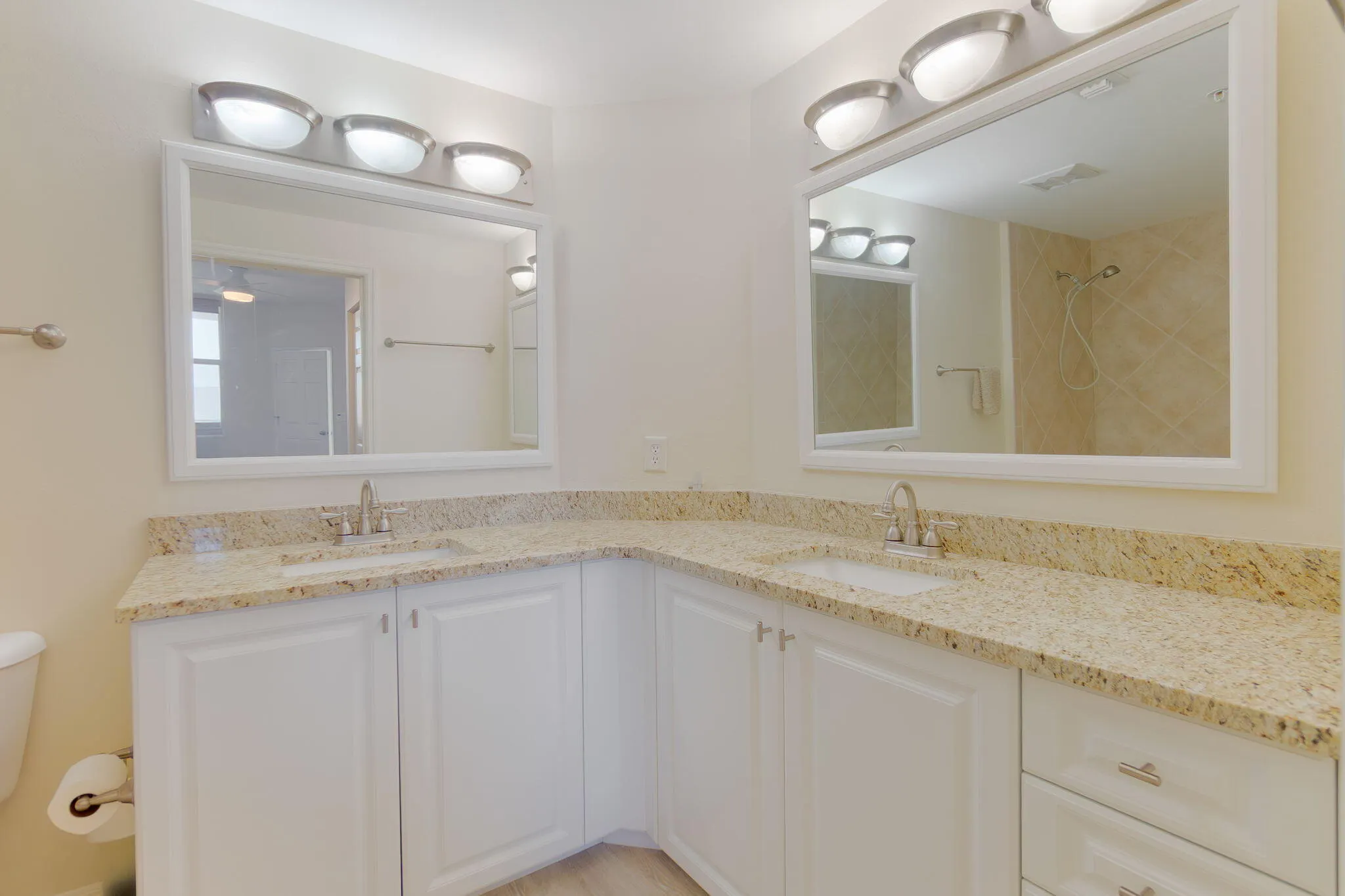806 E Windward Way, #405