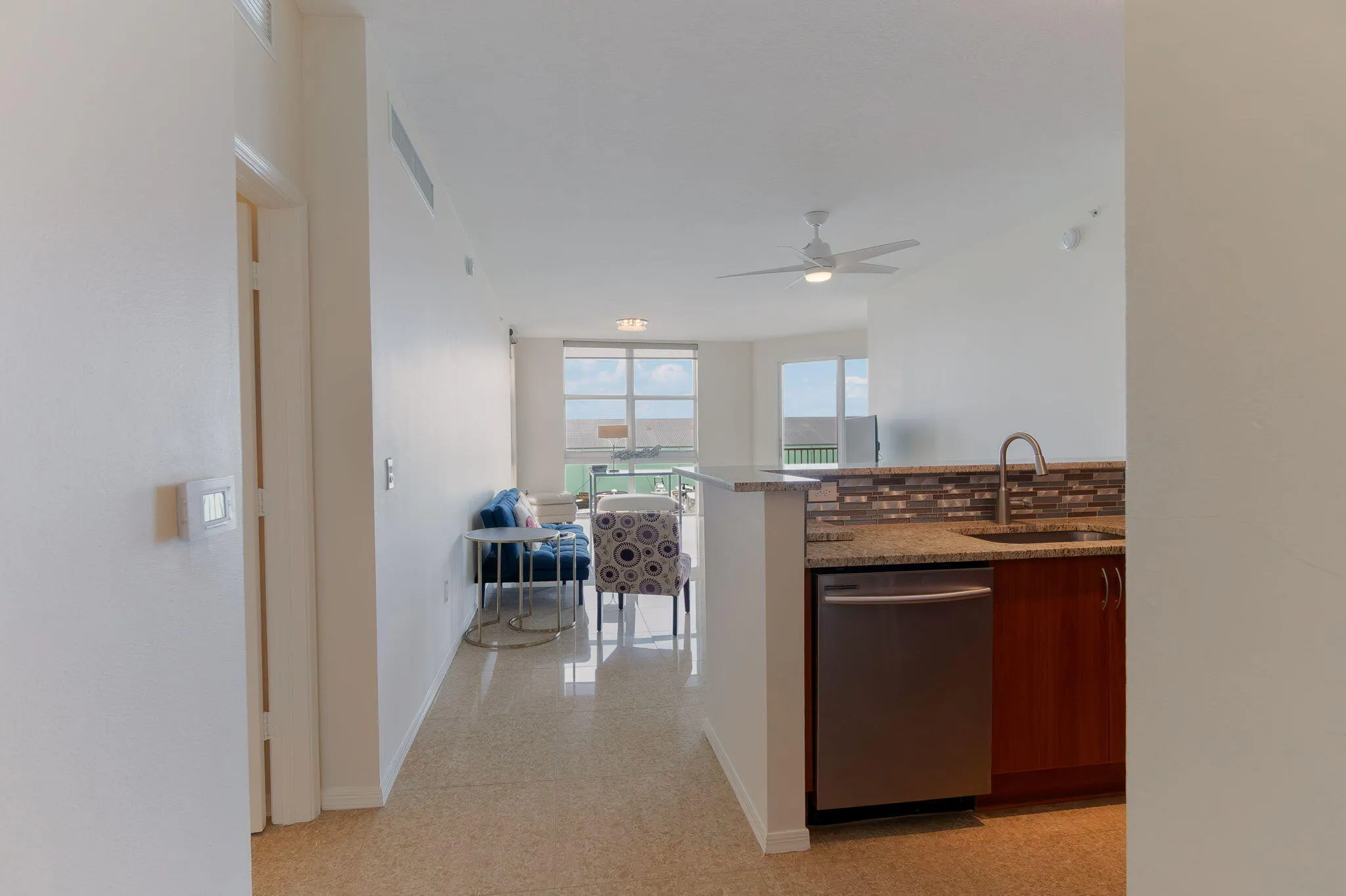 806 E Windward Way, #405