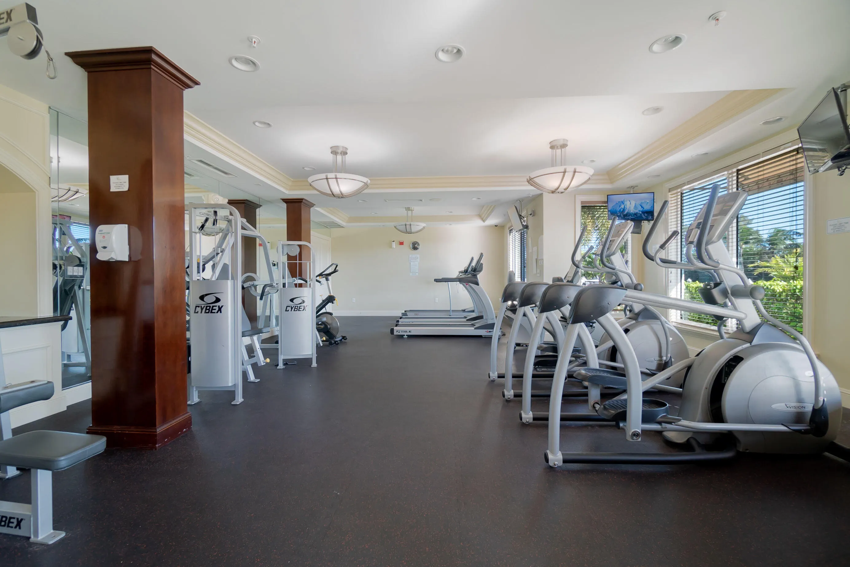 806 E Windward Way, #405