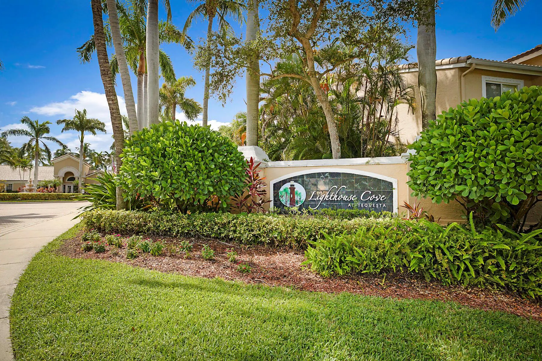 272 Village Boulevard, #7212