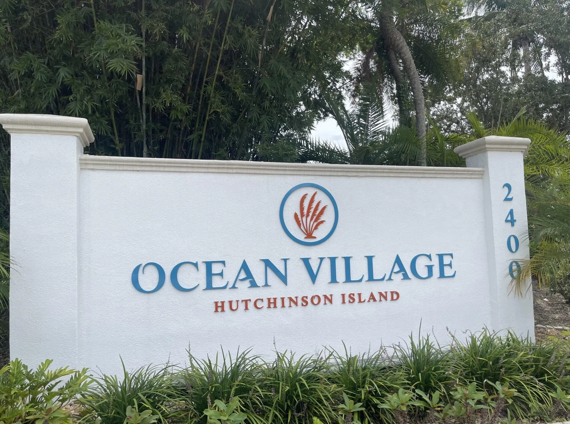 2400 S Ocean Drive, #614