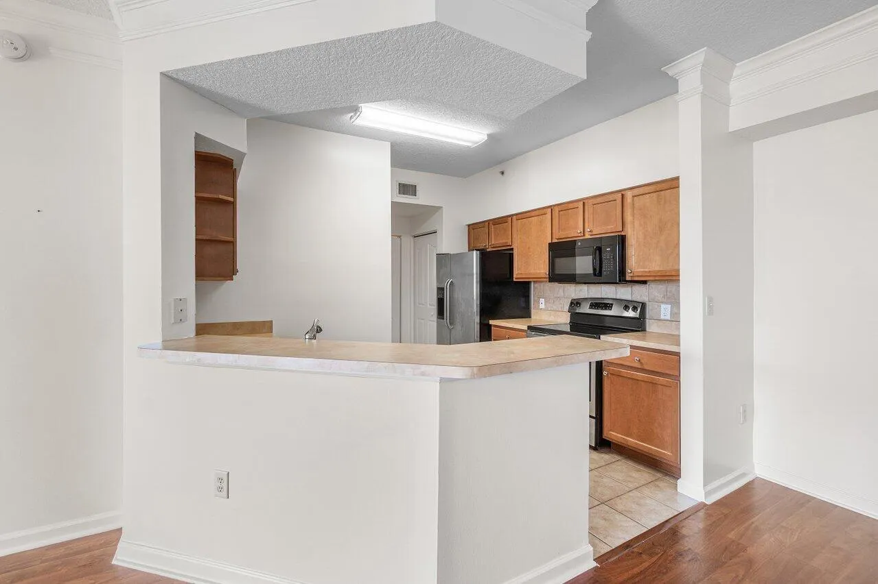 9901 Baywinds Drive, #3304