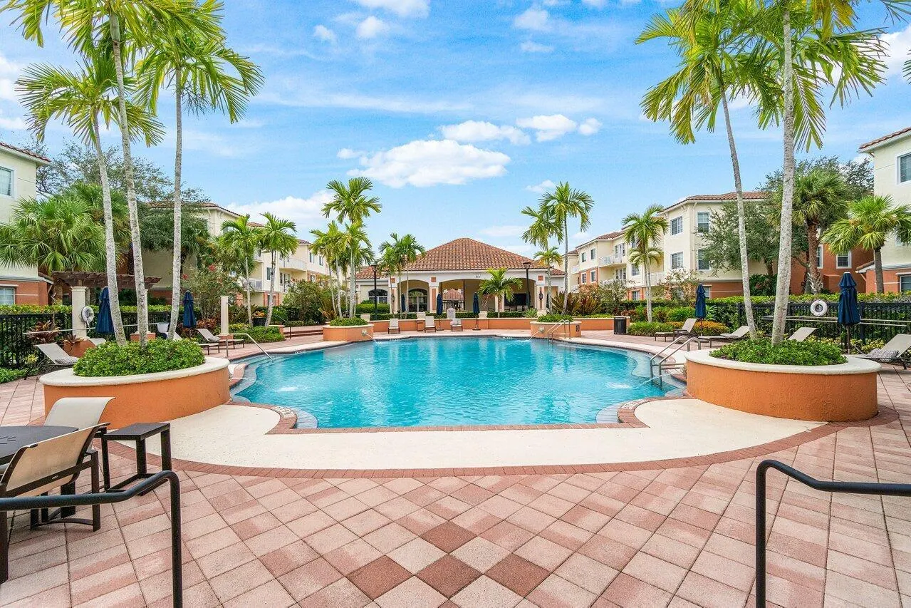 9901 Baywinds Drive, #3304