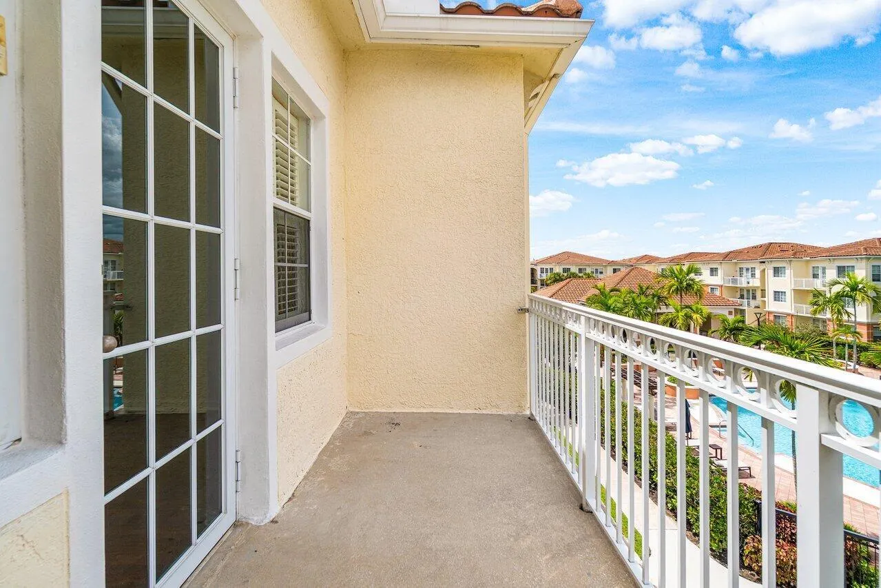 9901 Baywinds Drive, #3304