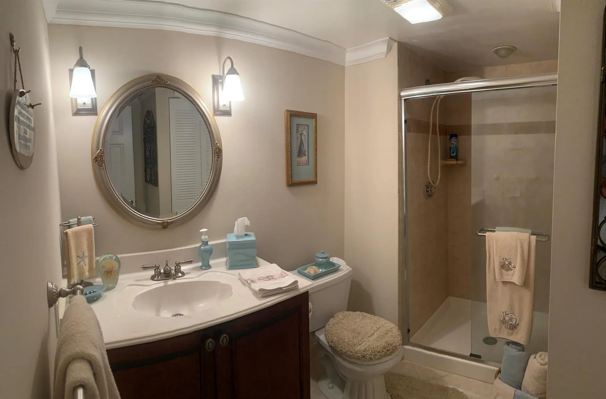 8520 Casa Del Lago, #F