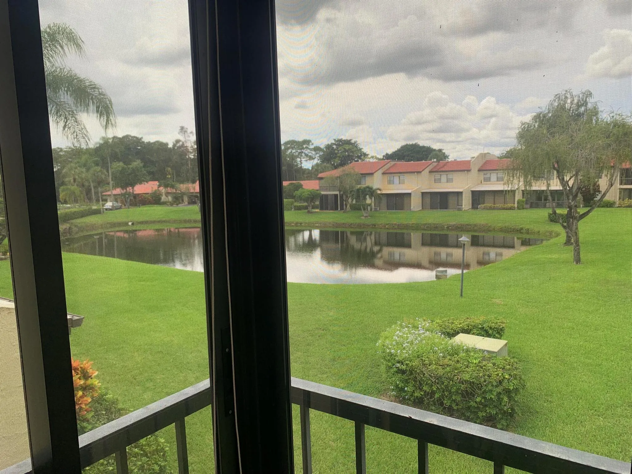 8520 Casa Del Lago, #F