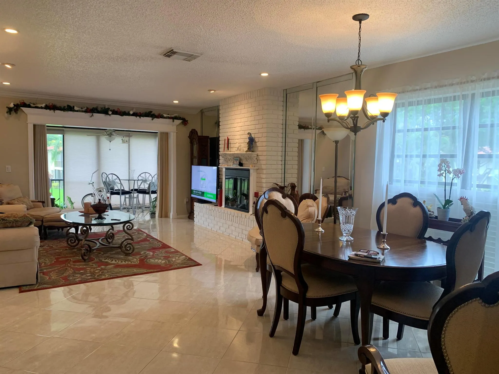 8520 Casa Del Lago, #F