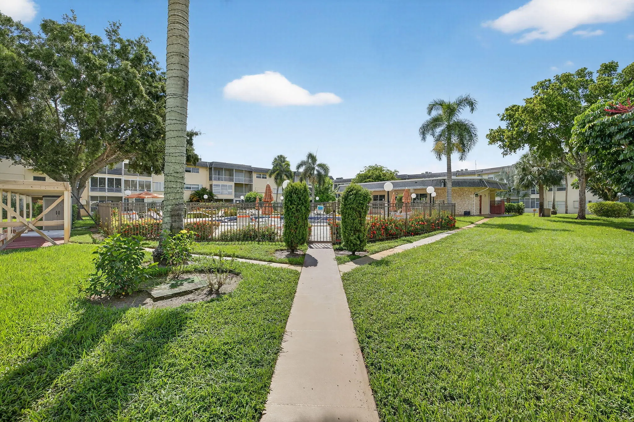 4431 NW 16th Street, #H207