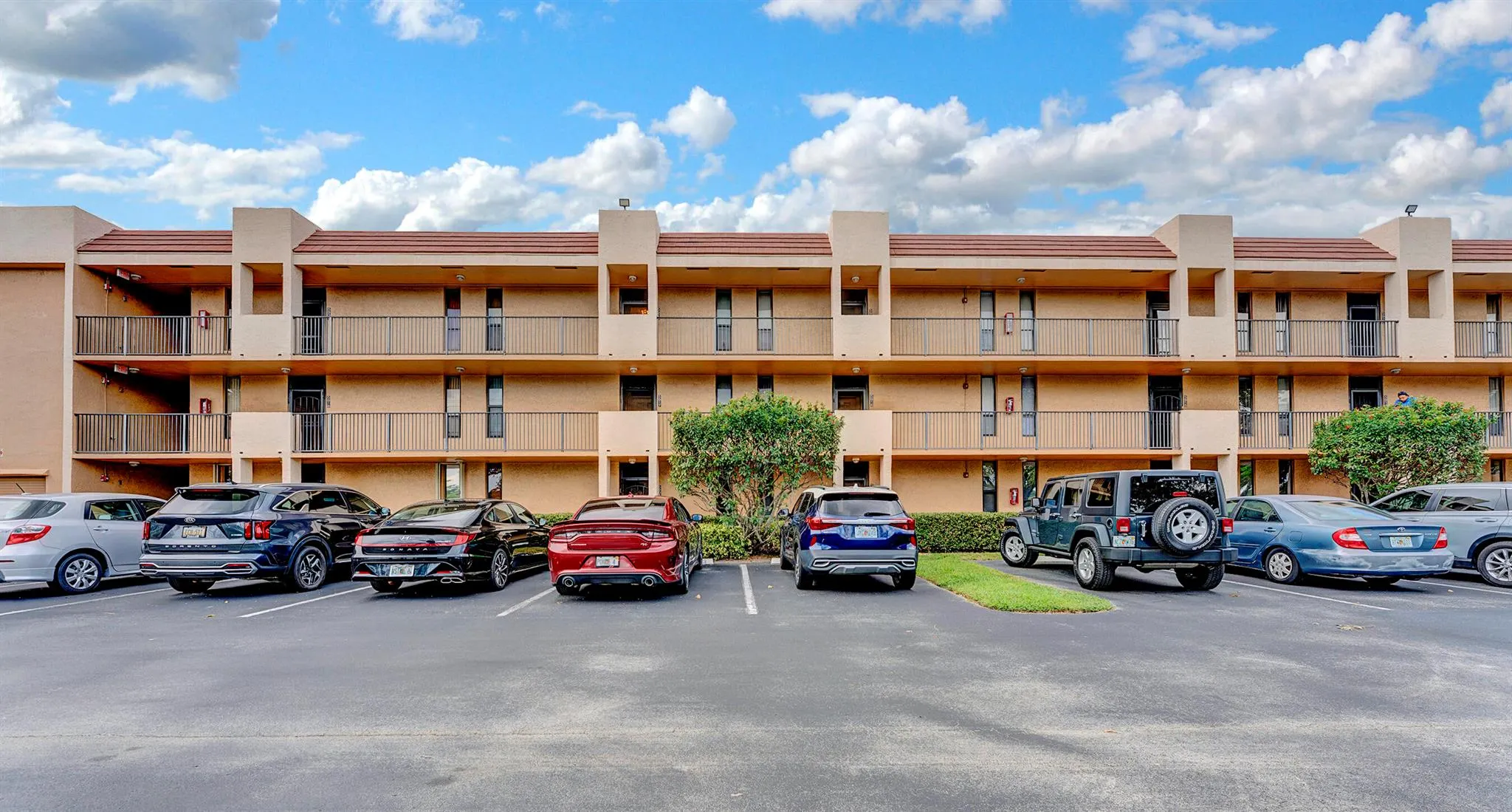 5929 Coral Lake Drive, #305