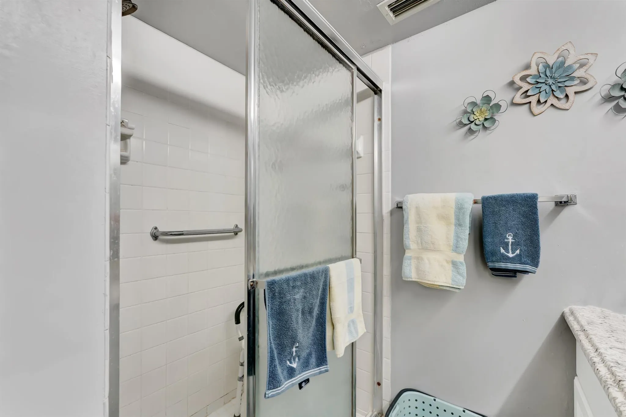 5929 Coral Lake Drive, #305