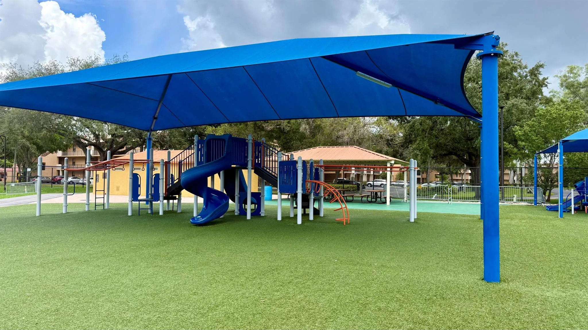 5929 Coral Lake Drive, #305