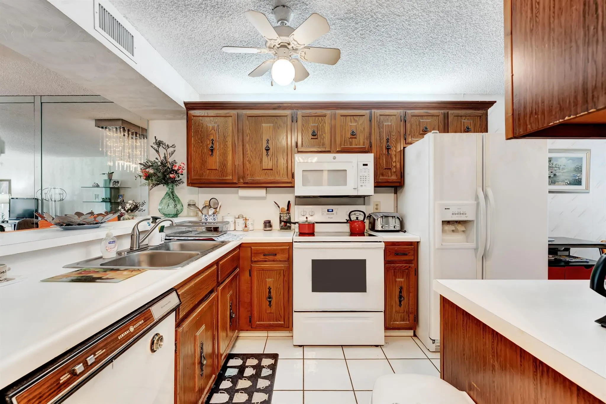 5929 Coral Lake Drive, #305