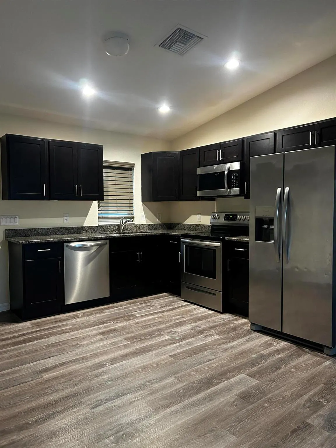 2020 Inglewood Circle