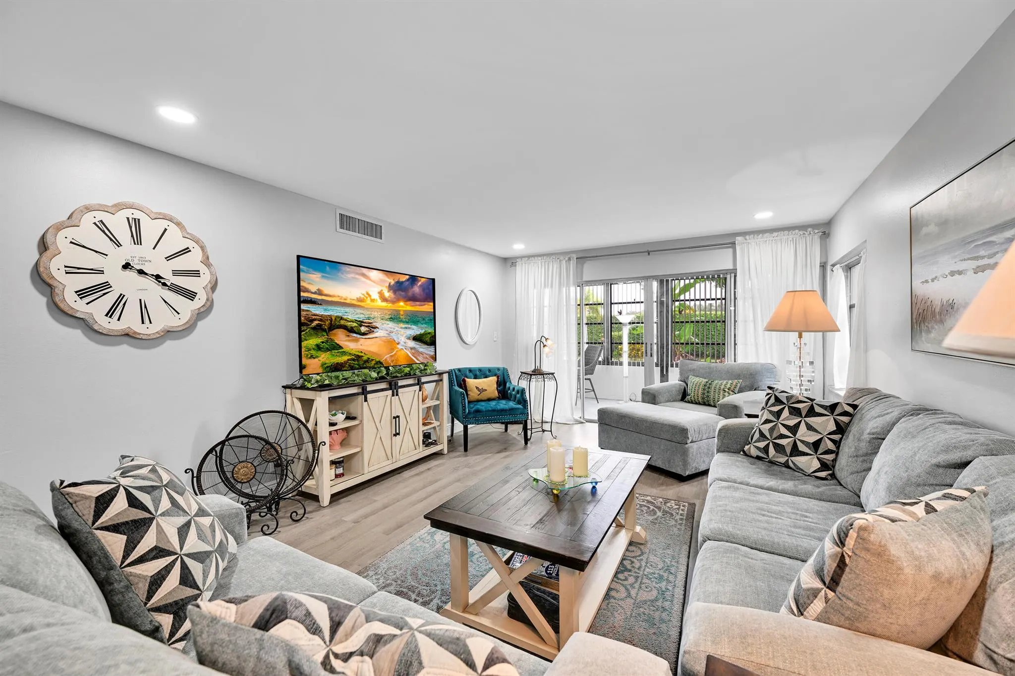 5759 Phoenix Palm Court, #C