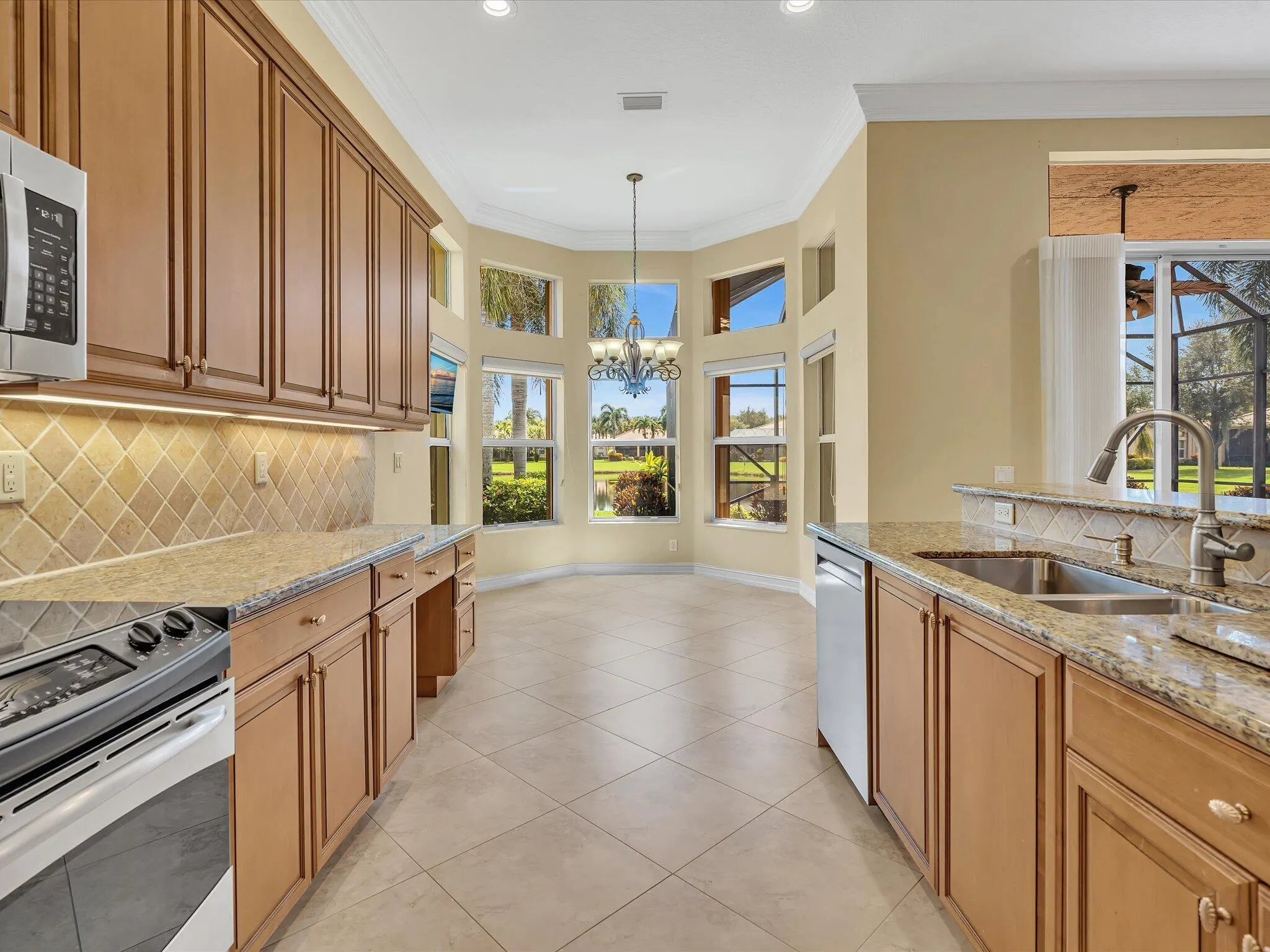 9140 Meridian View Isle Isle