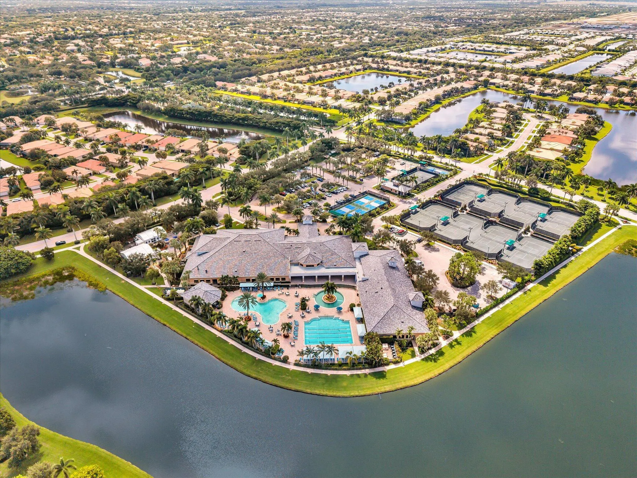 9140 Meridian View Isle Isle