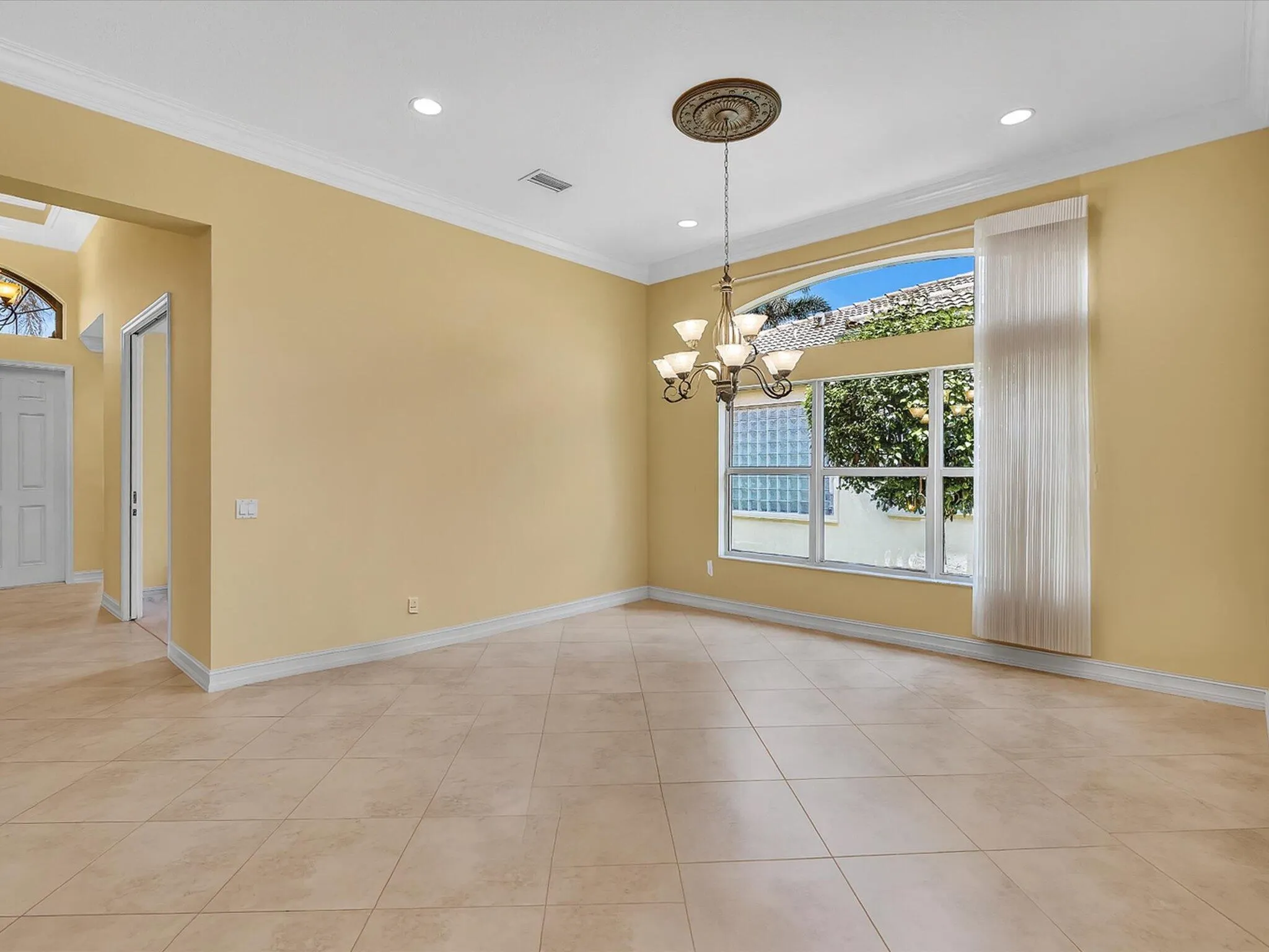 9140 Meridian View Isle Isle