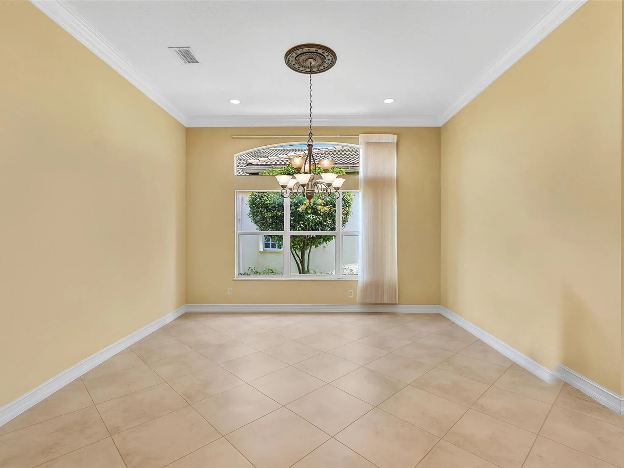 9140 Meridian View Isle Isle