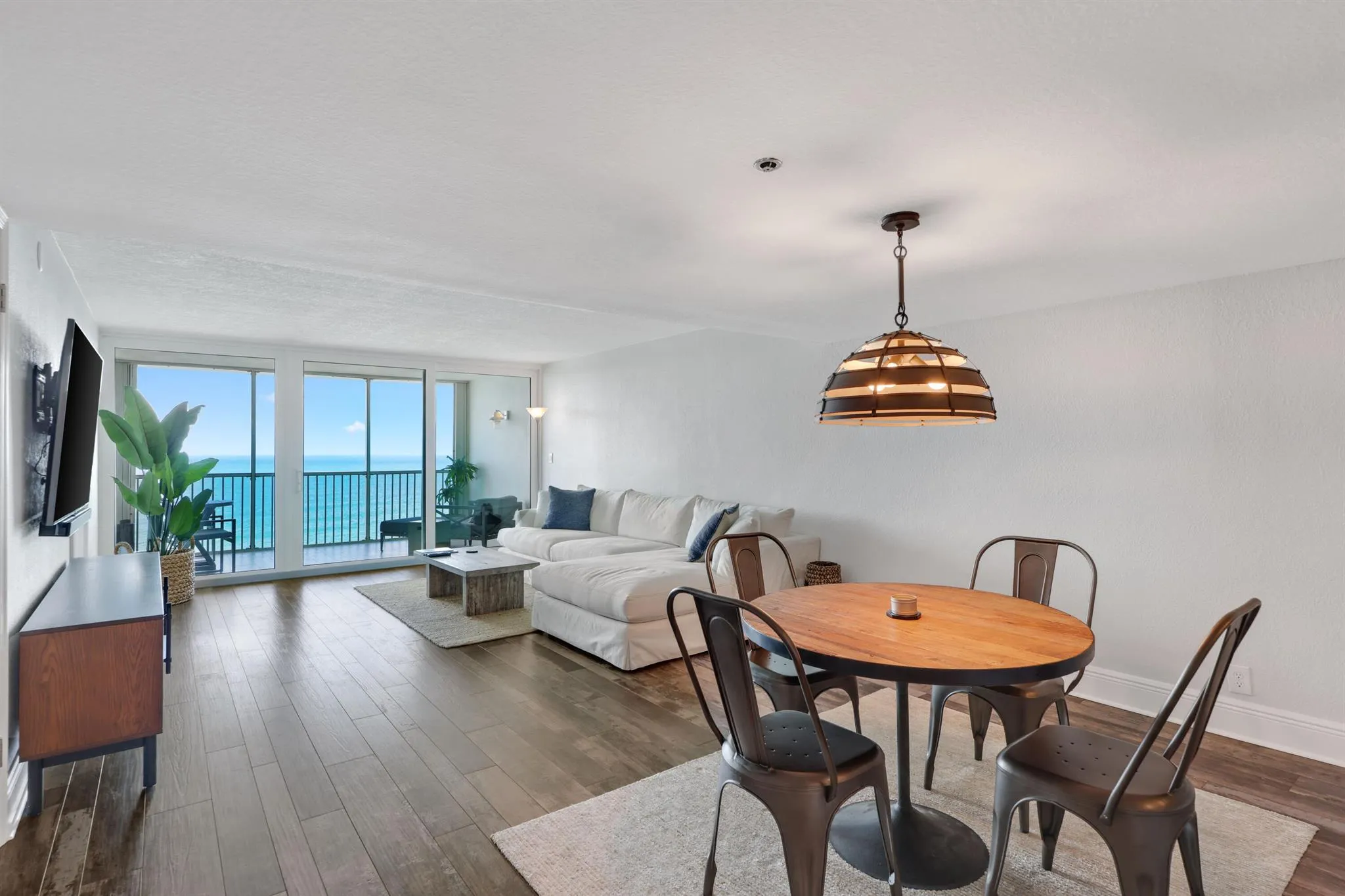 840 Ocean Drive, #1104