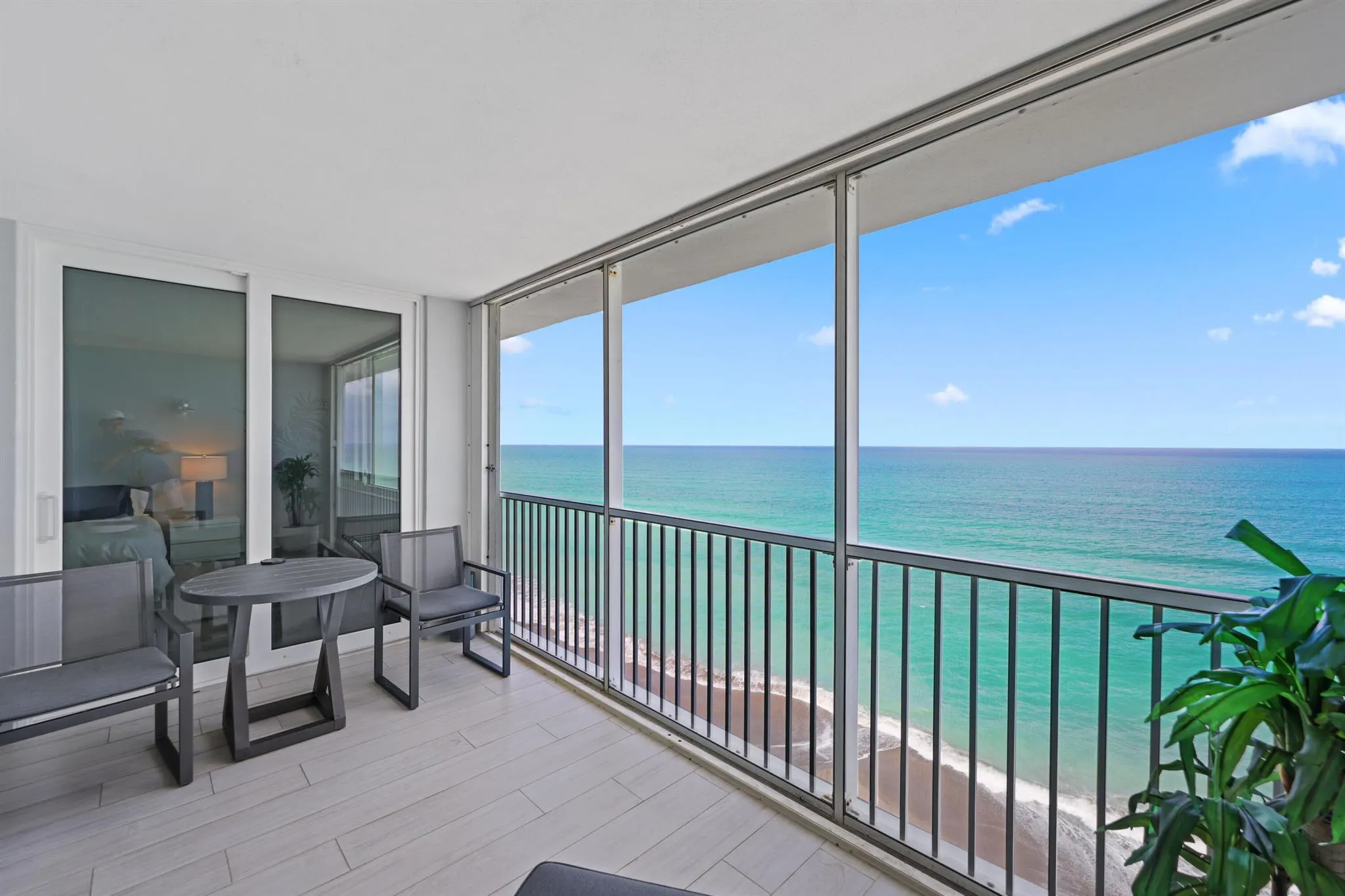 840 Ocean Drive, #1104