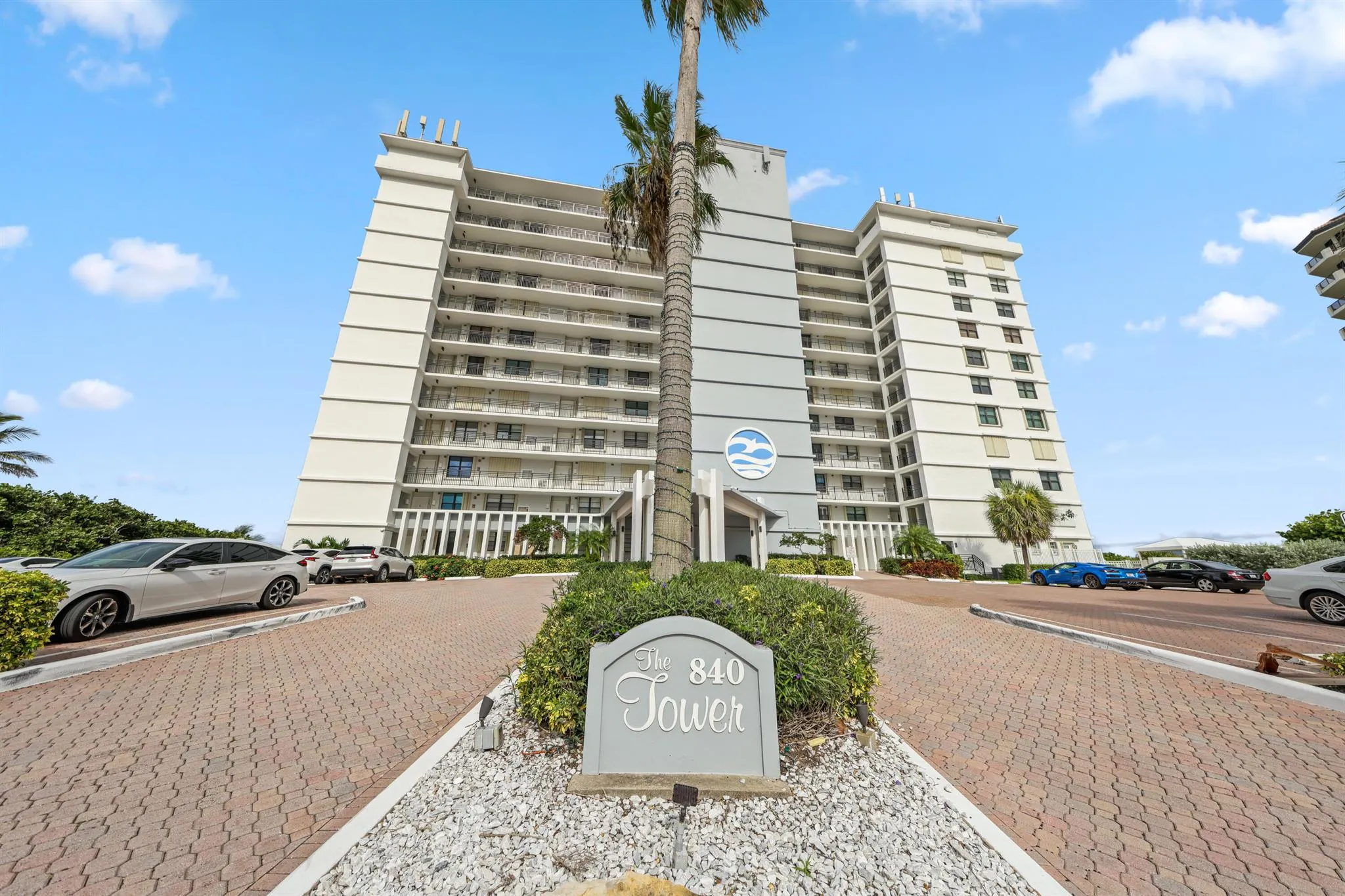 840 Ocean Drive, #1104