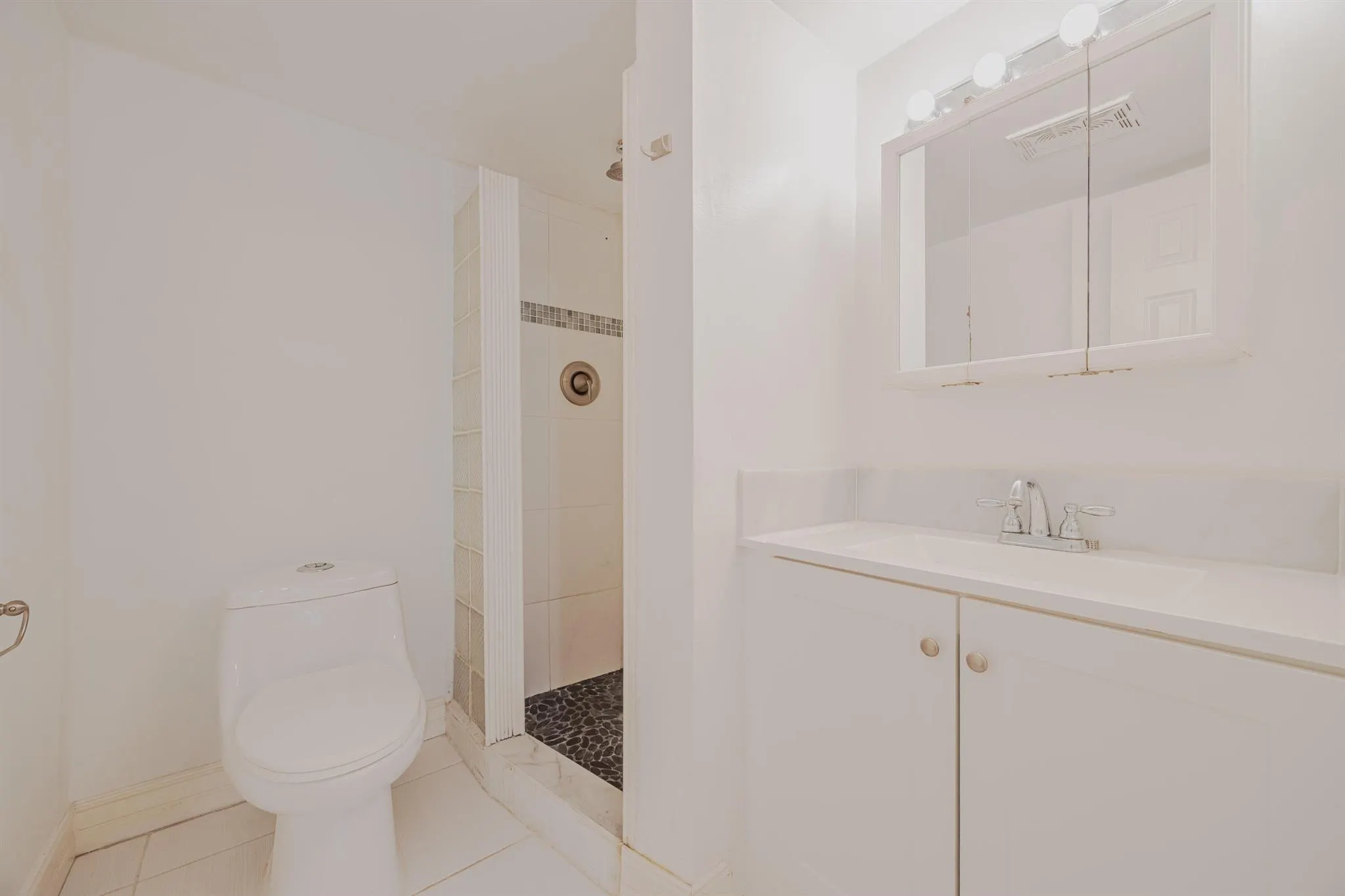 2850 NE 14th Street, #209b