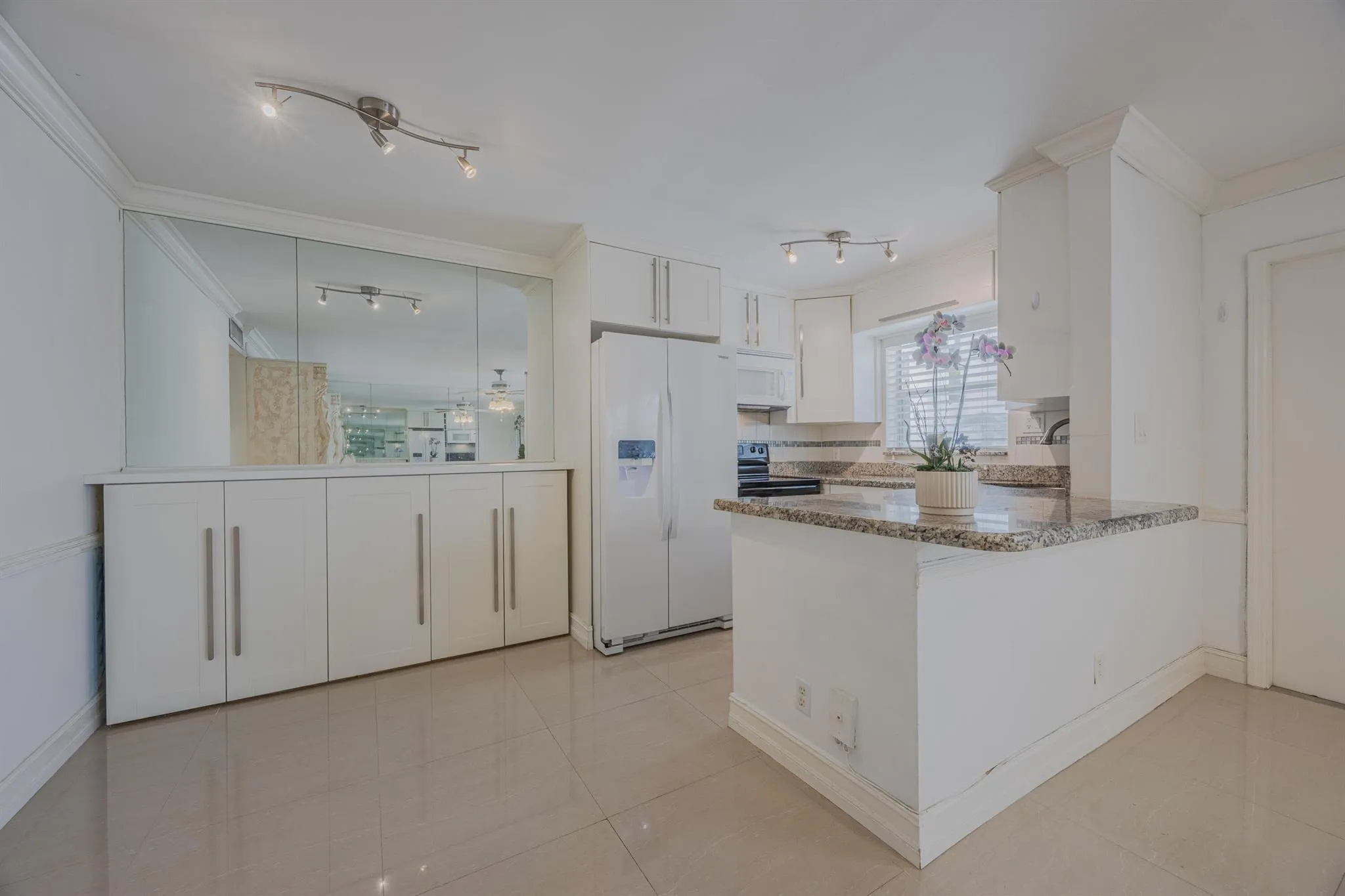 2850 NE 14th Street, #209b