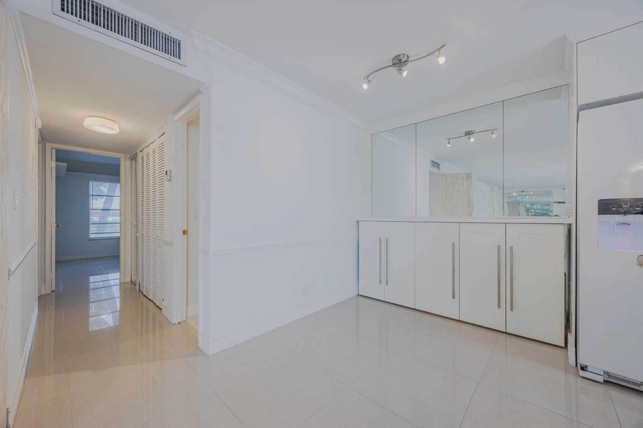 2850 NE 14th Street, #209b