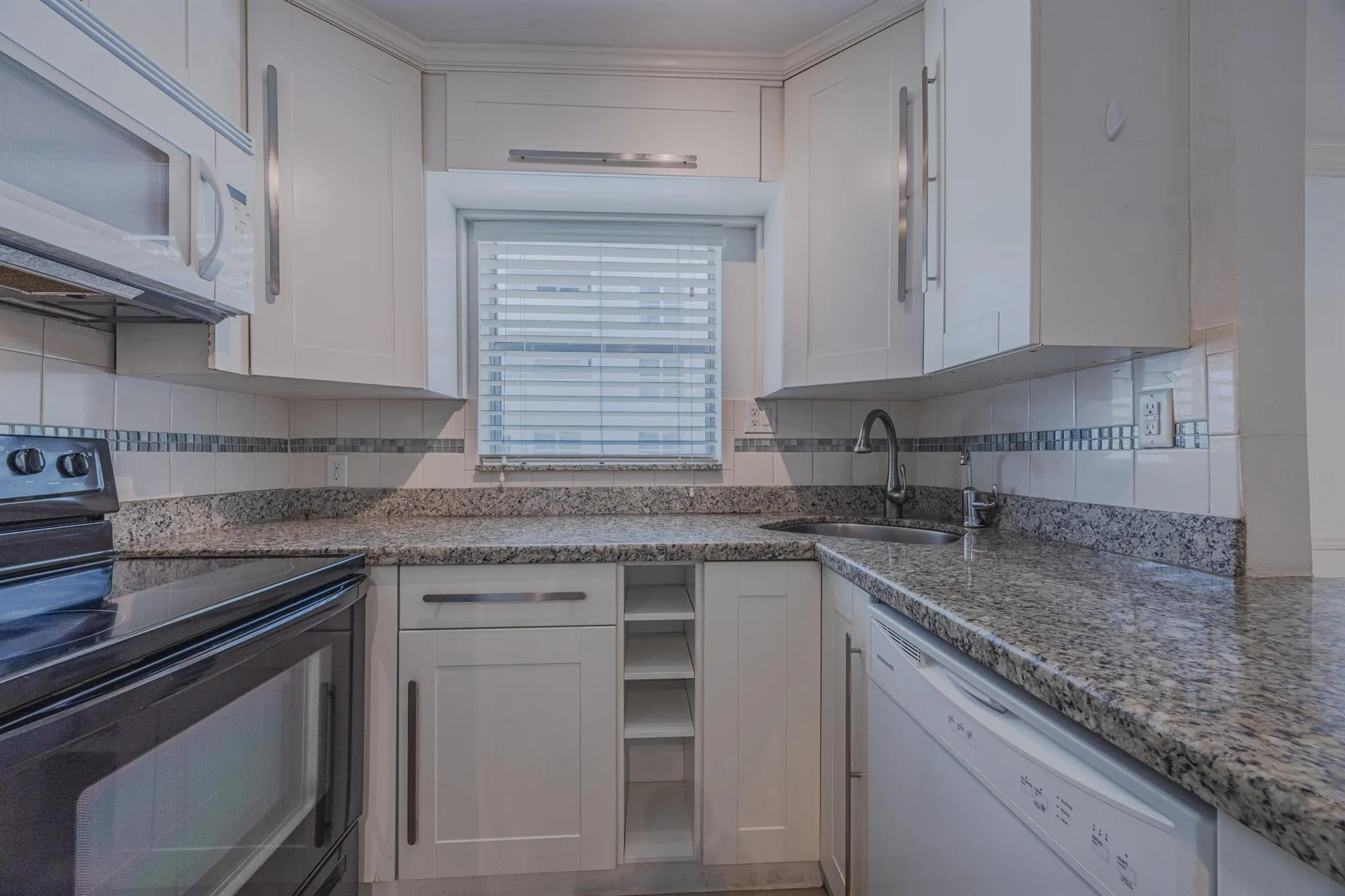 2850 NE 14th Street, #209b