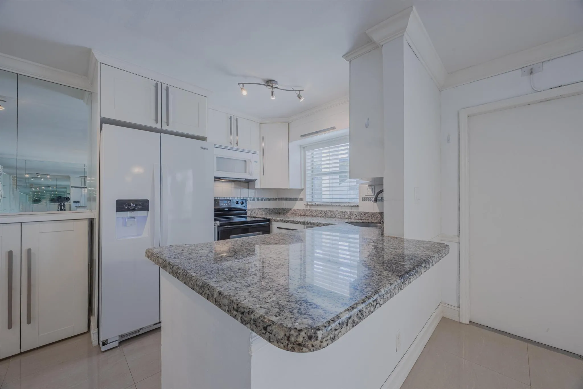 2850 NE 14th Street, #209b