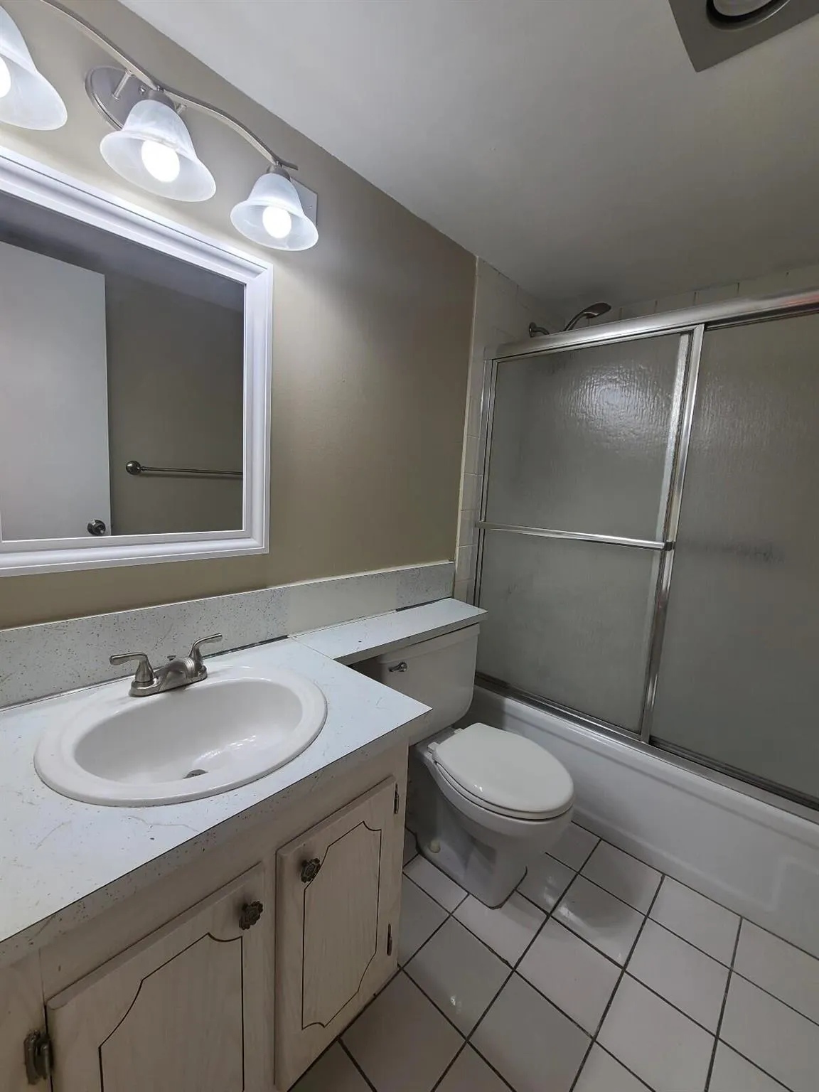 82 Canterbury D, #82