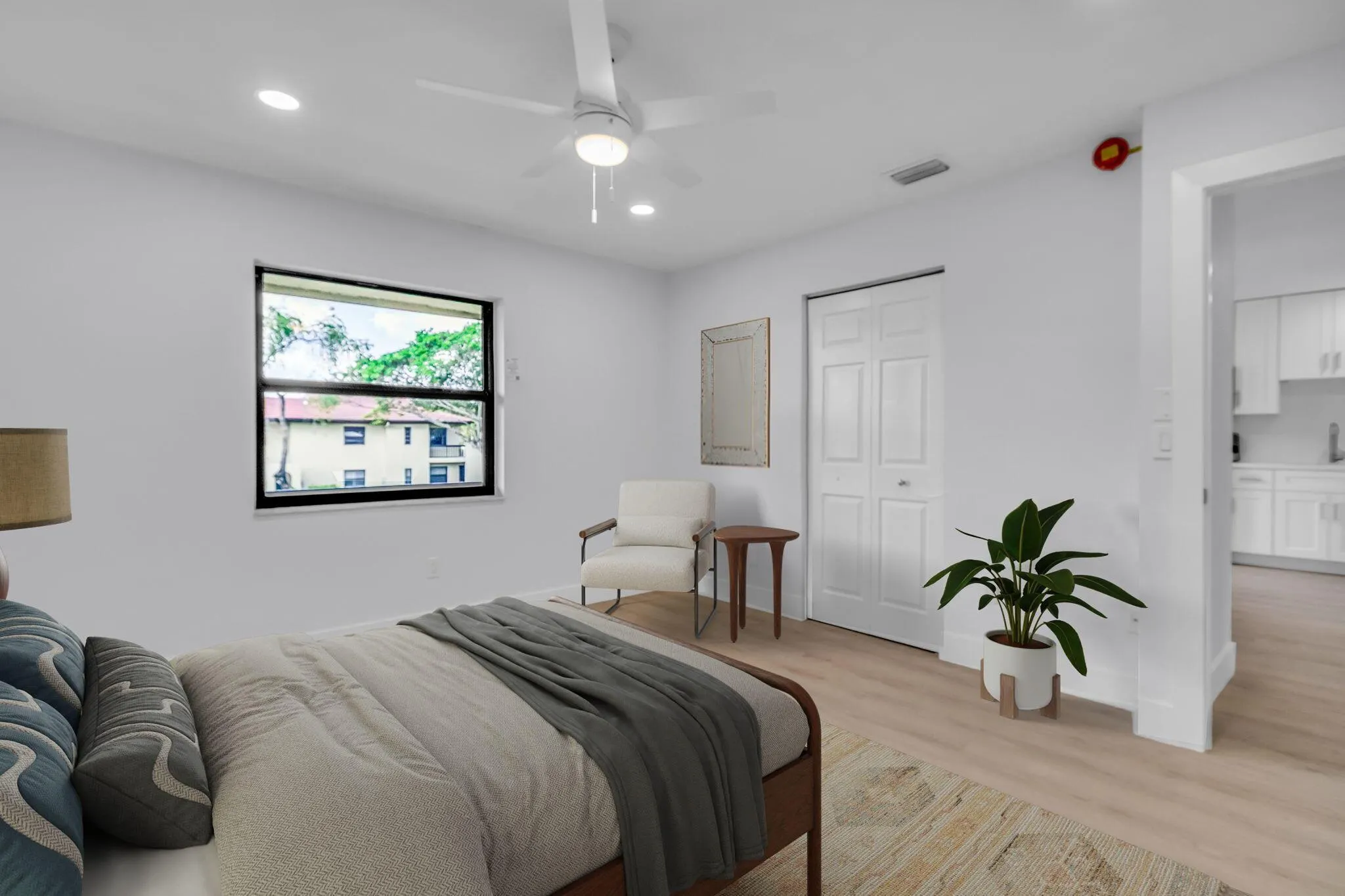 8535 Casa Del Lago, #F