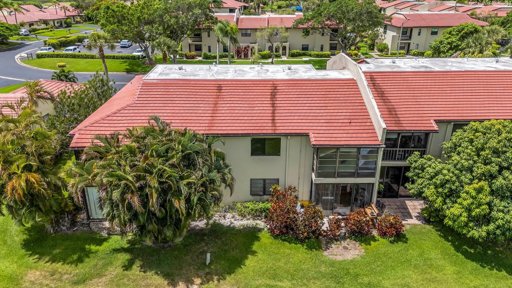 8535 Casa Del Lago, #F