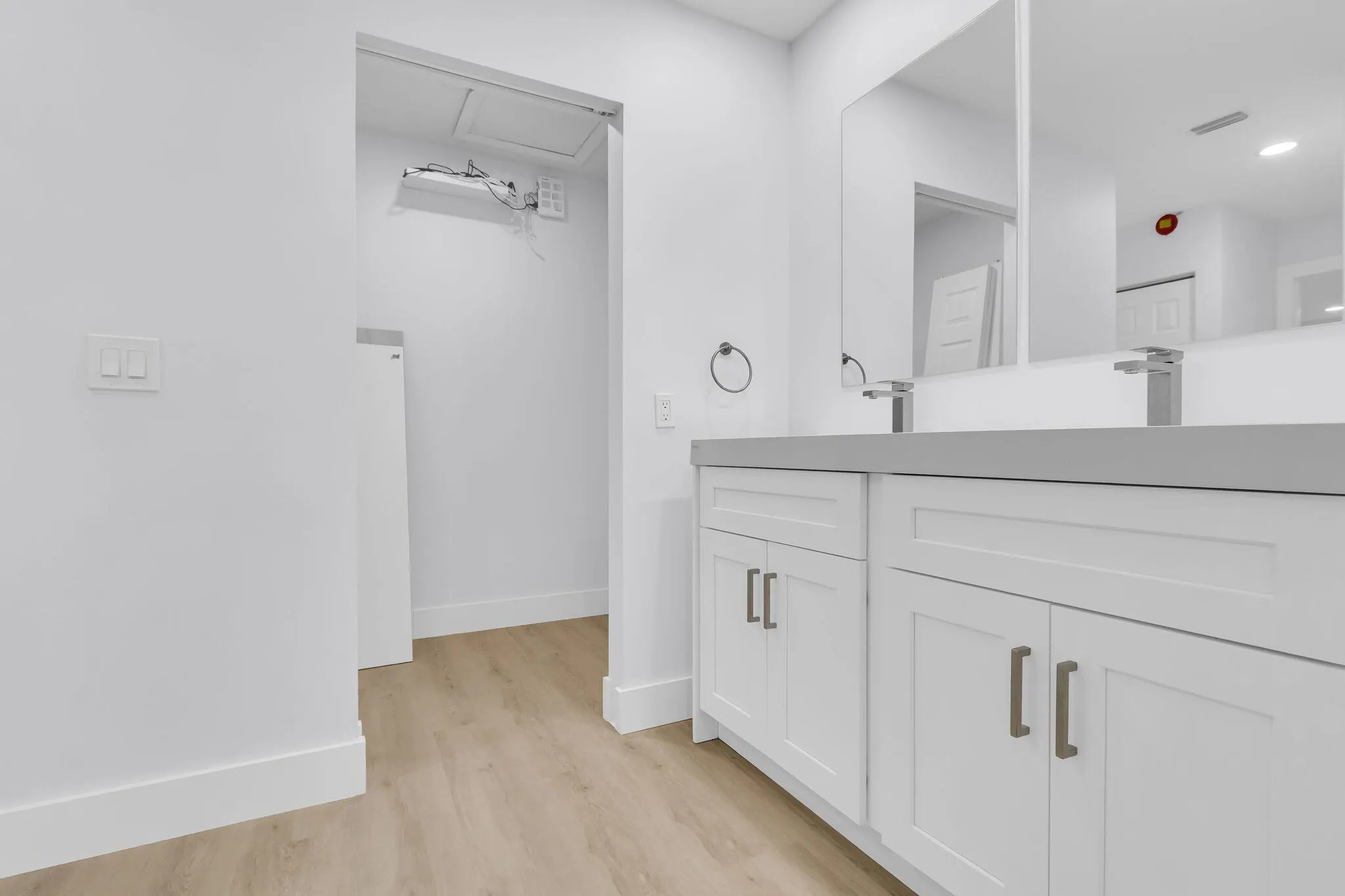 8535 Casa Del Lago, #F