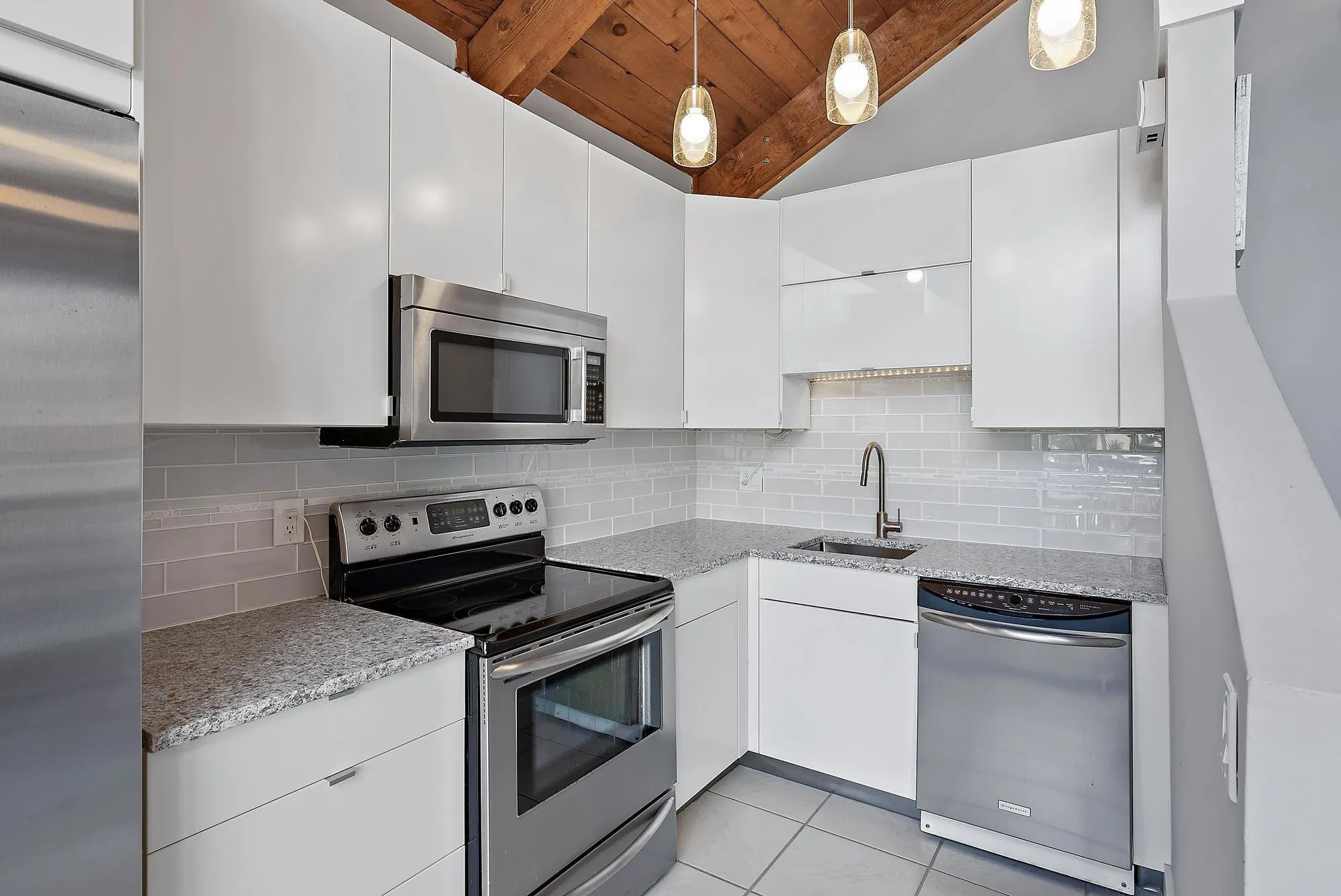 1605 S Us Highway 1, #16f