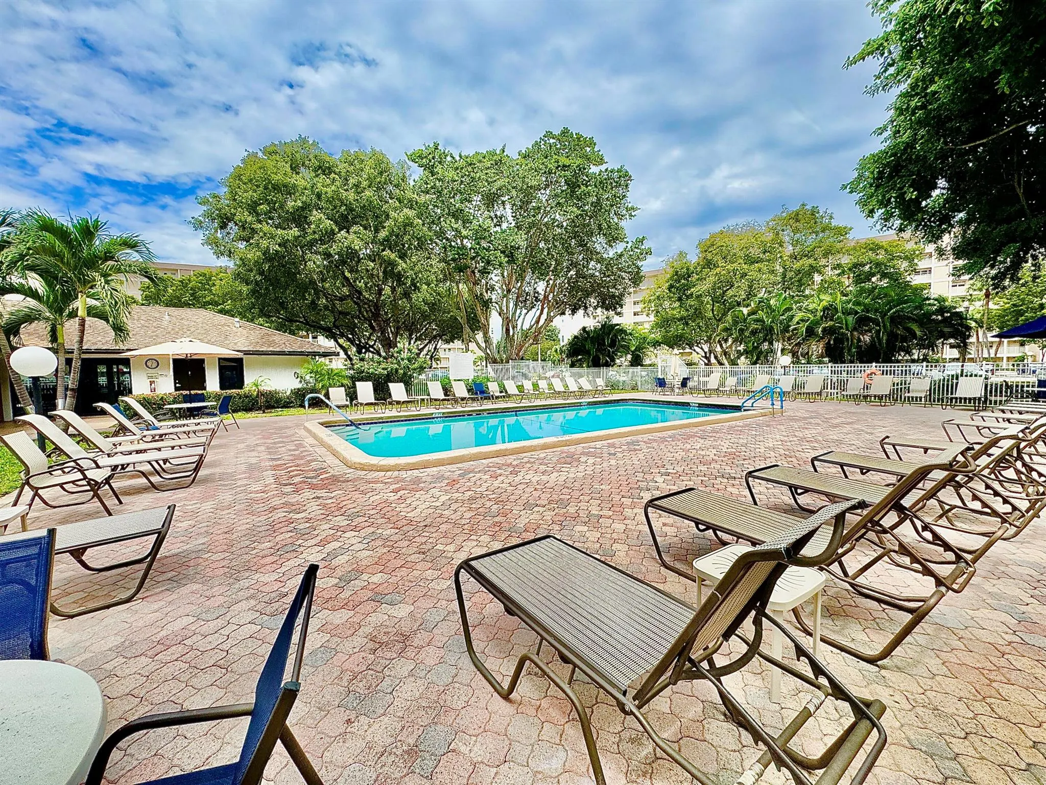 2671 S Course Drive, #401
