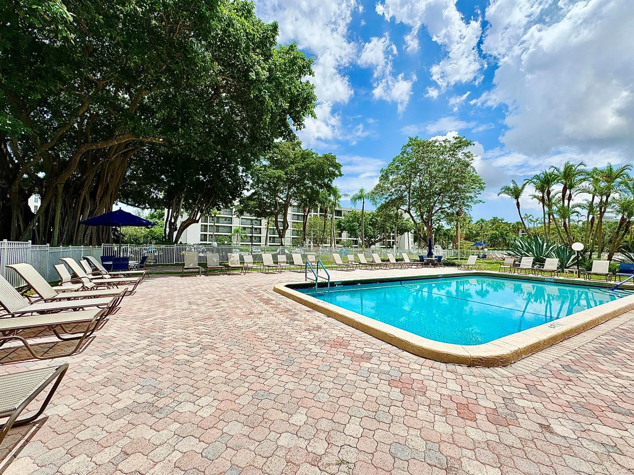 2671 S Course Drive, #401