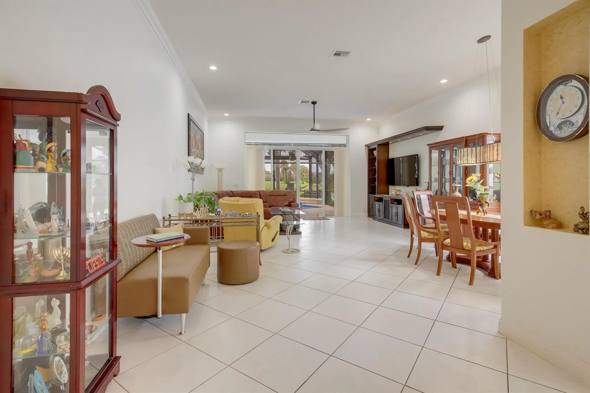 6763 Rothschild Circle