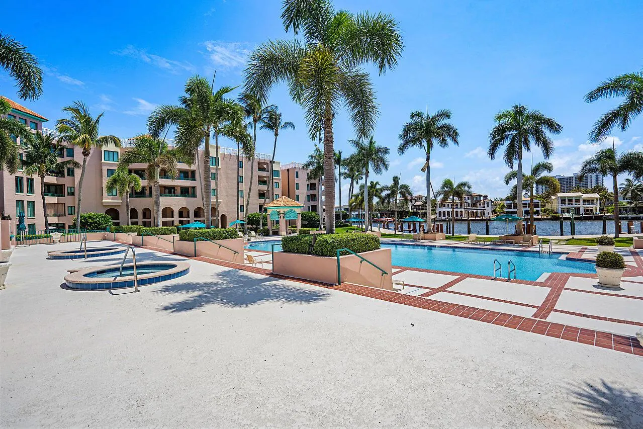 100 SE 5th Avenue, #311