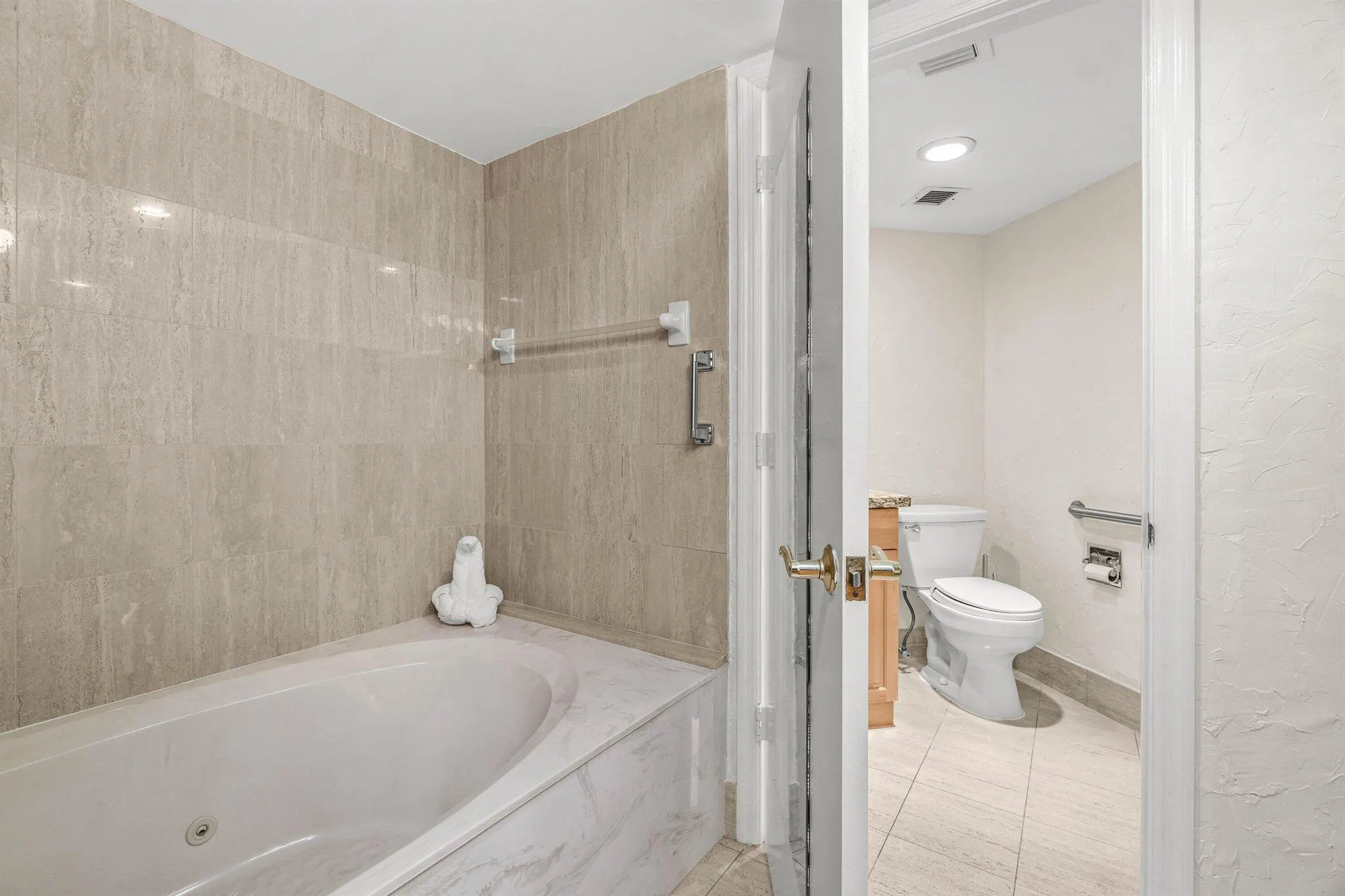 100 SE 5th Avenue, #311