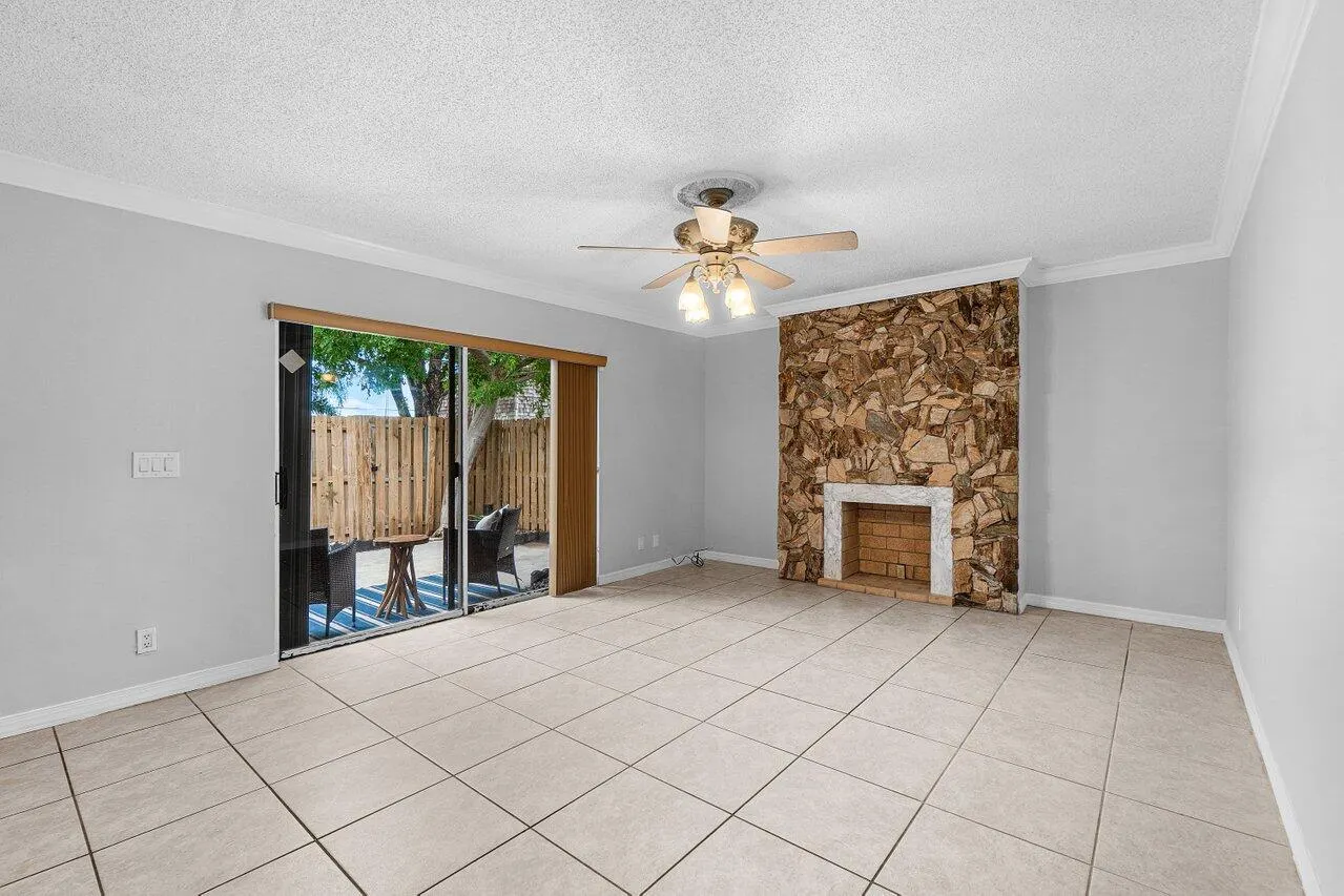 76 Lake Arbor Drive