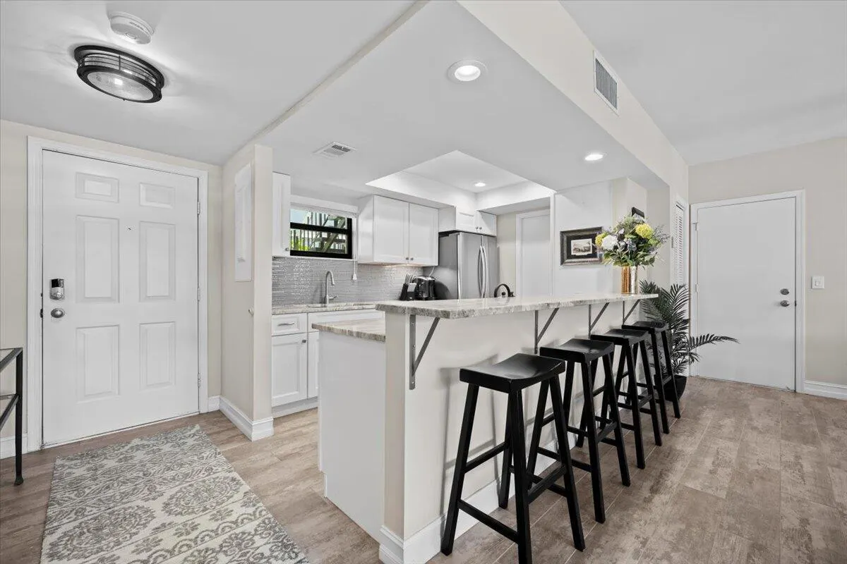 11863 Wimbledon Circle, #429