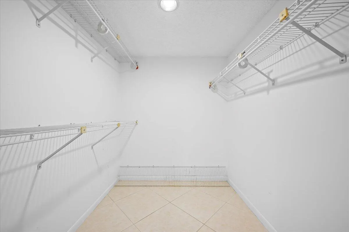7479 Glendevon Lane, #503