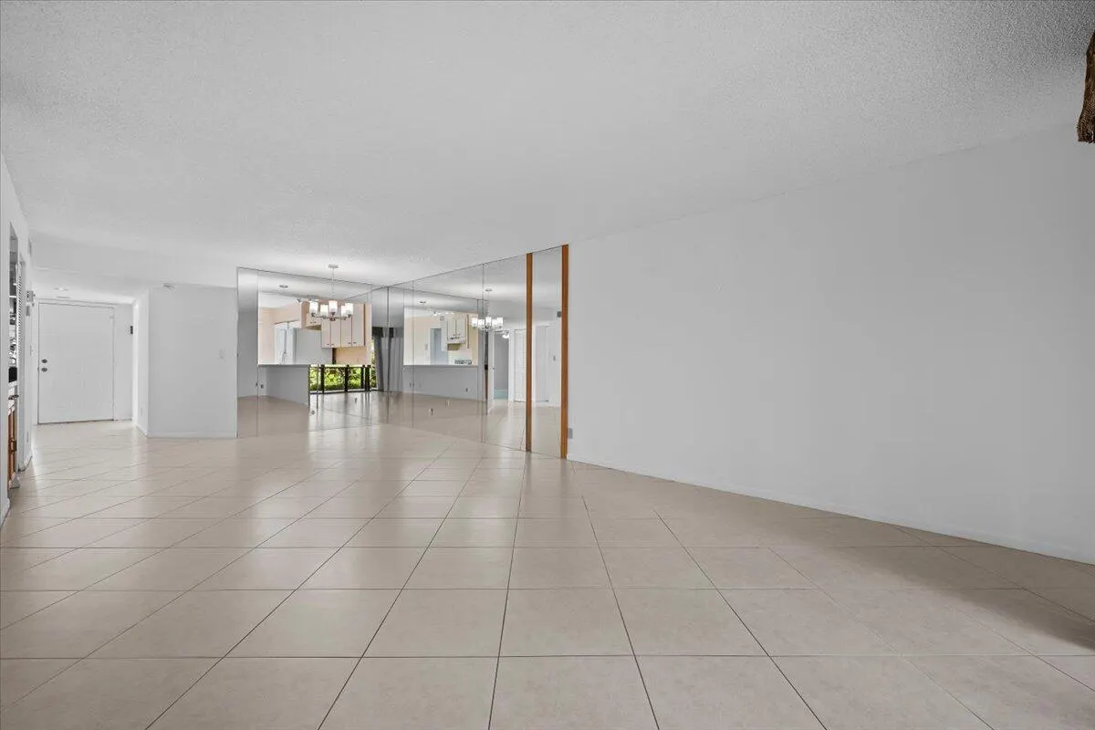 7479 Glendevon Lane, #503