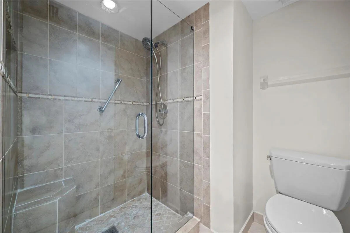 7479 Glendevon Lane, #503